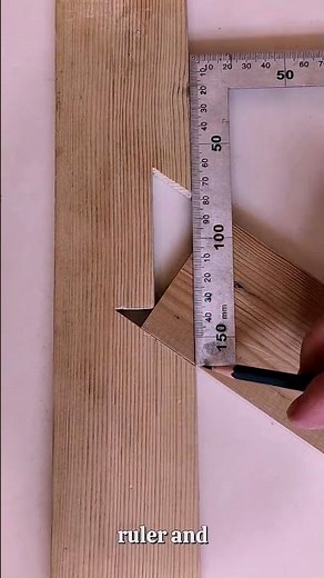 Accurate Wood Angle Marking Using Ruler and Pencil #woodworking #tools #skills #tips #ideas #shorts