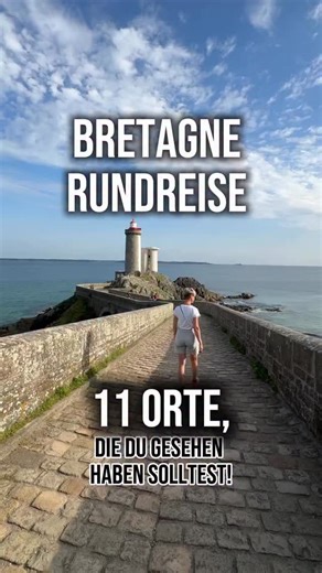 Bretagne: 11 Orte, die du gesehen haben solltest – raue Küsten, alte Dörfer & magische Ausblicke. Frankreich von seiner wildesten Seite 1. Meneham – Historisches Fischerdorf zwischen Felsen, wie aus einem Fantasy-Film. 2. Route des Phares – Spektakuläre Leuchttürme entlang der Küste, ideal für Roadtrip-Romantik. 3. Crozon – Pointe de Pen Hir – Windgepeitschte Klippen mit Atlantikblick, Naturgewalt pur. 4. Locronan – Eines der schönsten Dörfer Frankreichs, wie ein Zeitsprung ins Mittelalter. 5. R
