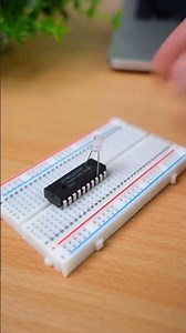 Building simple computer in 15 sec #electronicsproject #arduino #esp32 #robotics #shorts
