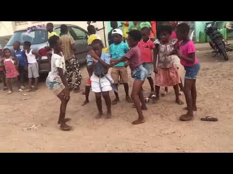 Innocence, insouciance, inconscience, spontanéité, joie de vivre, amour sincère L'enfance est la