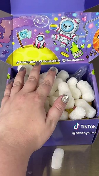 Peachy’s Space Pack Subscription Box Review