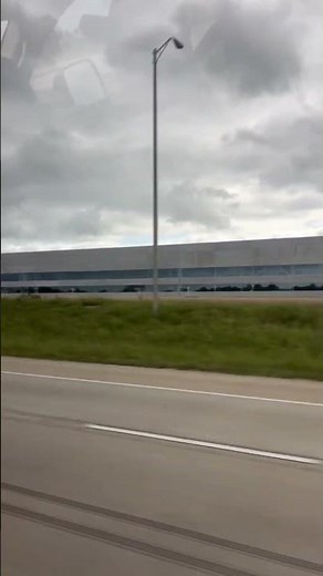 WOW!! Tesla Gigafactory Texas is MASSIVE - I had no clue!