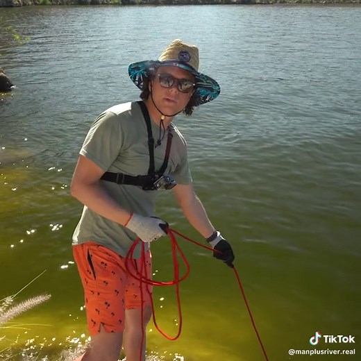 And i found SO MUCH MORE 🤯#manplusriver #magnetfishing #applewatch | Magnet Fishing