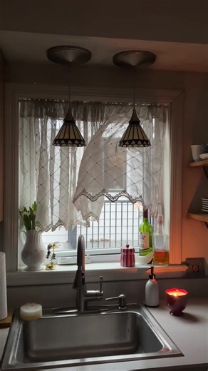 Cozy Aesthetic Kitchen Window Decor Tips