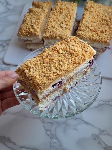 Pyszne ciasto bez pieczenia z kajmakiem
