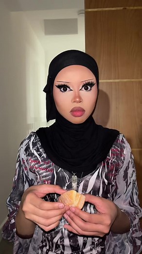 Peeling Oranges: Tips and Techniques for Fresh Fruit