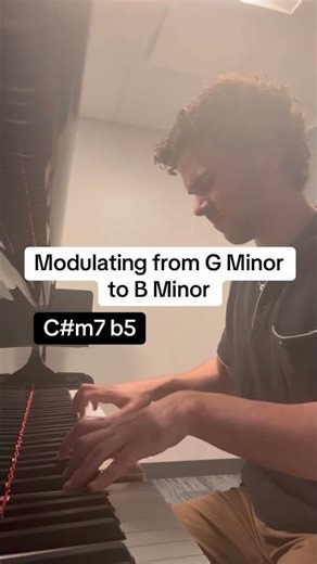 Modulating from G Minor to B Minor (Improv)