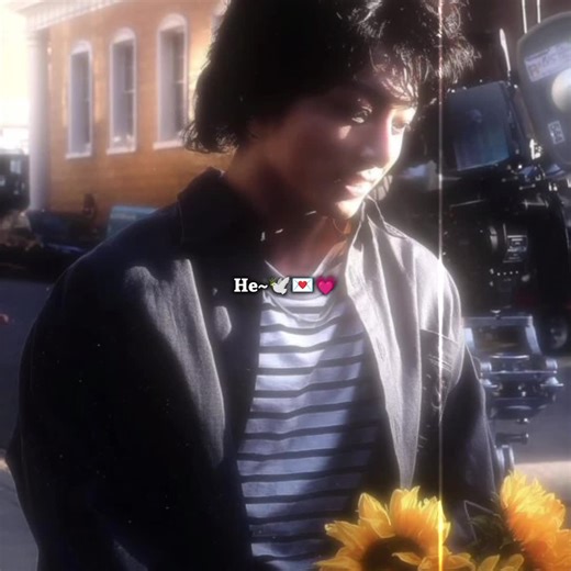 he 🕊️💌💗 #bts #btsarmy #bts_official_bighit #btsxarmy #fyppppppppppppppppppppppp @hobipower @BTS