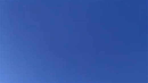 4DRC无人机操作简单，新手秒上手，轻松拍摄美景。飞行稳定，适合户外游玩、记录生活点滴，真实体验超满意！