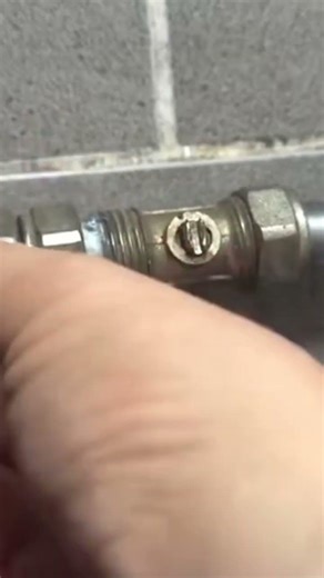 How to remove pipes using special tools easily and neatly