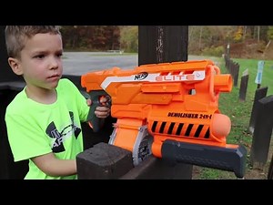 Nerf Blaster Battle: Kids Always Win At the Park