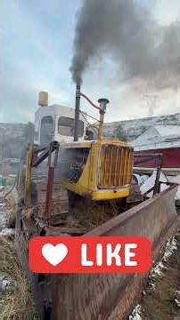IT TRIED RUNNING ME OVER - Reviving a 1950 Caterpillar Dozer