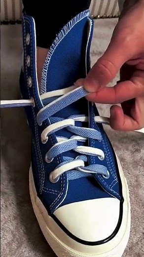 How to Lace High Top Converse with Two Colors #converseshoes #converse #shoelacetying #shoelaces