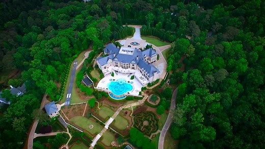 Steve Harvey Pays $15M For Tyler Perry's Former Mansion In Atlanta