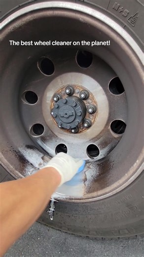 Wheely clean is not Purple Power, Dawn dish soap, Simple Green or any other degreaser amateurs use to clean wheels when in fact degreaser do a poor job cleaning wheels as they do NOT react and remove embedded brake dust. Degreaser also can and will damage the clear coat and paint on wheels. The paint on your wheels is the same quality or worse quality as your vehicles paint. Do you wash your vehicle with degreaser??? I sure hope not. Wheely Clean is NOT a Degreaser. You’re not cleaning grease! Y