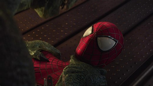 Andrew Garfield Opens Up On SPIDER-MAN: NO WAY HOME Experience And Forming A "Spider-Man Support Group"