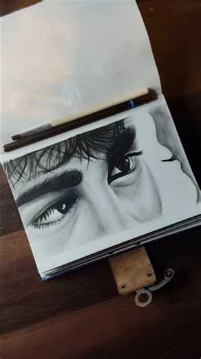 When man falling in eyes 🫠👀 | Shinu's Studio | #shorts