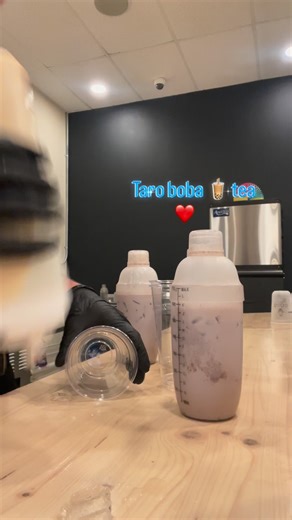 12 reactions | Taro boba tea 溜 if you just like my content so please support me follow share my videos ❤️ #viralvideos #rolldeicecream #taroboba #boba #liksharecoment❣️✨ | GoGo Creamery | Facebook