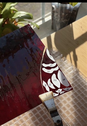 Exploring the Art of Glass Cutting: Stained Glass Techniques
