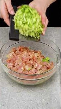 Cabbage has never tasted so good - a quick snack that everyone wants to try.