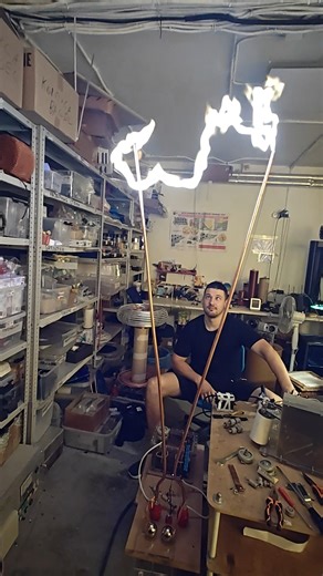 A Big Scary Jacob's Ladder (380VAC, 12+ kW power)