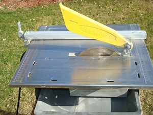 How to Easily Cut Stone Tiles and Veneer With a Wet Saw