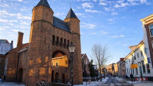 Walking through Amersfoort old town winter streets Netherlands (4K)