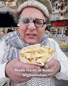 Watani Burger: Kabul’s Legendary Street Snack with Eggs & Crispy Fries | Mr. Taster