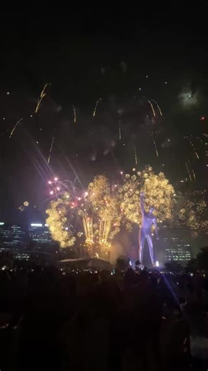 good bye 2025 welcome 2026 happy new year everyone.