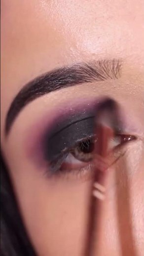 Black eye makeup tutorial