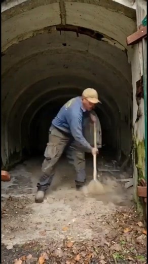 I Built a Secret Underground Tiny Cabin! 🔥 Hidden Bunker Room #shorts