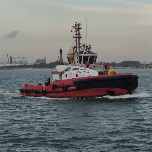 Spotting PSA THOR (Azimuth Stern Drive (ASD) Tug) 4k Video.
