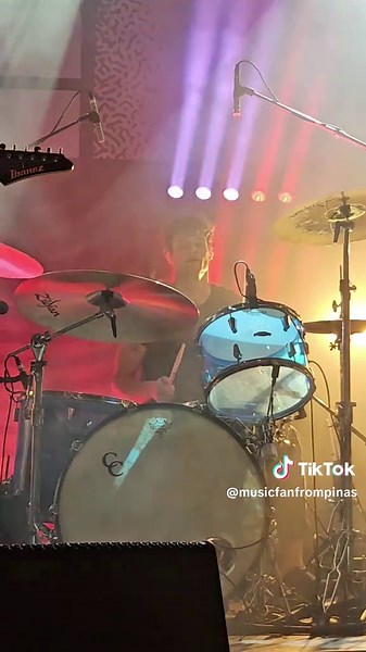 Minus the Bear Live Performance in Chicago