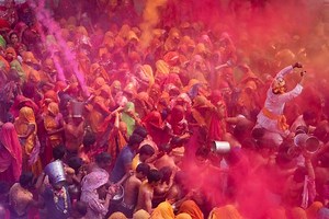 How and where to celebrate Holi in India - Lonely Planet