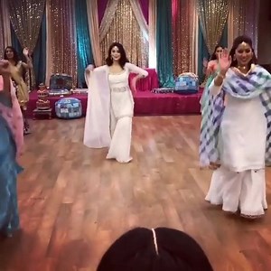 78K views · 292 reactions | Dance is an important part of Indian Wedding. Prepare your dance performance just like Manpreet Toor did for her bestie's wedding. She never fails to amaze everyone with her subtle moves and stunning performance  Dance Credits :@toor.manpreet . . . . . . #manpreettoor #weddingdance #bestfrriendwedding #dance #india #culture #danceindia #indian #wedding2019 #bffwedding #dancegoals #sangeetdance | Mirraw | Facebook