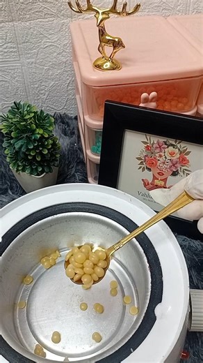 Wax Melt ASMR | Oddly Satisfying 10 Second Melt ✨ #shorts #satisfying #oddlysatisfying #asmr