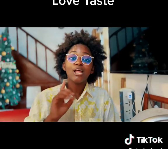 Écoutez Love Taste, extrait de Patrona le 7 février