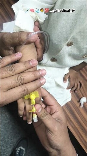 👶👵IV Cannula 24G लगाने का सही तरीका | MedicalShort #medicallife#MedicalShorts#Nursing #IVInsertion