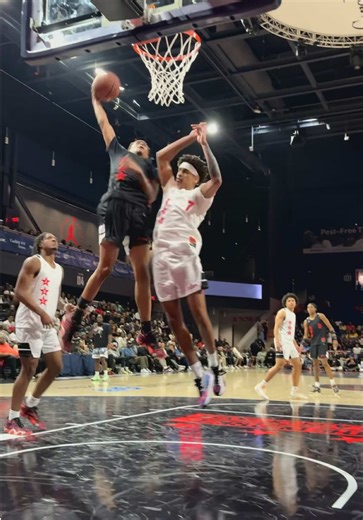 Epic Basketball Dunks in Roblox!