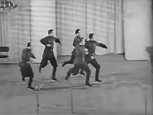ТФЬУ FФЖ (1950s) 소련군들의 코사크춤 출처는 설명란에
