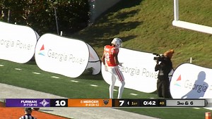 Bears lead! . Whitt Newbauer hits Adjatay Dabbs in stride for a 46-yard Truist touchdown! Q1 | 0:42 Mercer 14, Furman 10 | Mercer Football