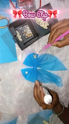 Bow clip making at home #bowclips #diy #howtomake #craft