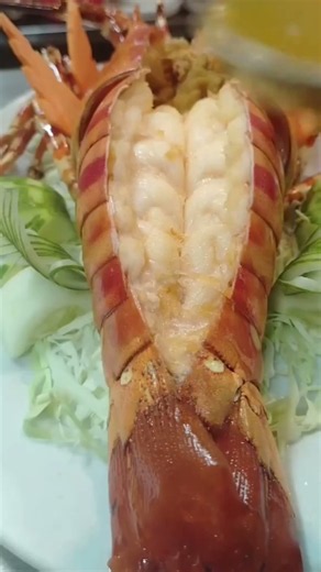 How to Cook Fried Lobster in Lemon & Butter Sauce