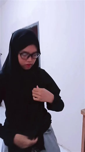 Tutorial Hijab Pashmina untuk Anak yang Kocak