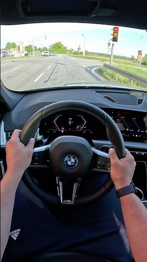 BMW iX1 eDrive20 - Acceleration