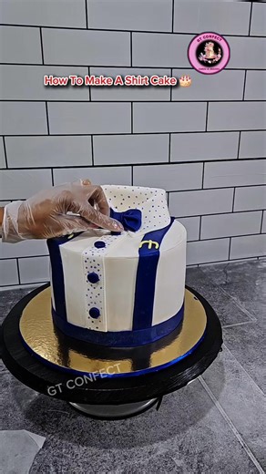 How to make a shirt cake design 👔🎂 Easy fondant cake decorating tutorial for a clean and professional shirt-style cake. Perfect for beginners. 🎂 #gtconfect #gtcakes #ShirtCakeTutorial #CakeDecoratingTips #FondantCake #ProfessionalCakeDesign | GT Confect