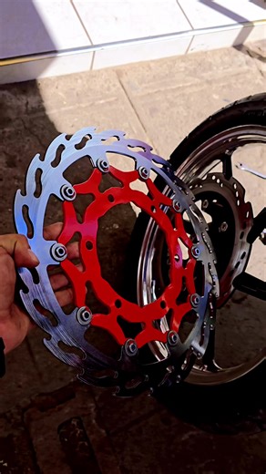 Disco Flotante Apache: Lo Mejor de Bogotá y El Salvador