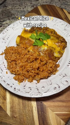 My family goes crazy over this Mexican rice recipe! If I’m making Tex Mex, you can bet this is going to be on the table as well. I love it because it’s such an easy yet delicious side that you can make in under 30 minutes while your main dish is cooking. Save this recipe and let me know what you think! #mexicanrice #texmex #texmexfood #madeathome #homecooking
