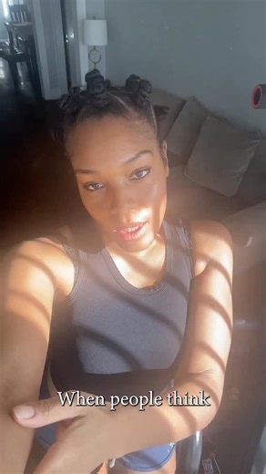 Nearest Green wasn’t just an assistant in a distillery. He was the genius behind the process. Nathan “Nearest” Green taught Jack Daniel the charcoal mellowing technique known as the Lincoln County Process, filtering whiskey through sugar maple charcoal to create that smooth finish that made Jack Daniel’s famous. That method built a brand now worth billions. But while the Daniel family built wealth and legacy, Nearest Green’s name was left out of the story for generations. That’s how slavery work