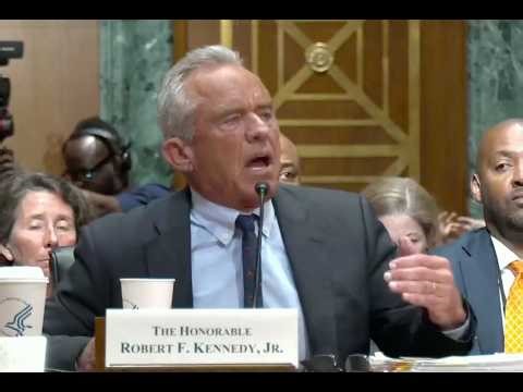 Senator Warren and RFK Jr. argue over TrumpRx drug prices during hearing on Capitol Hill